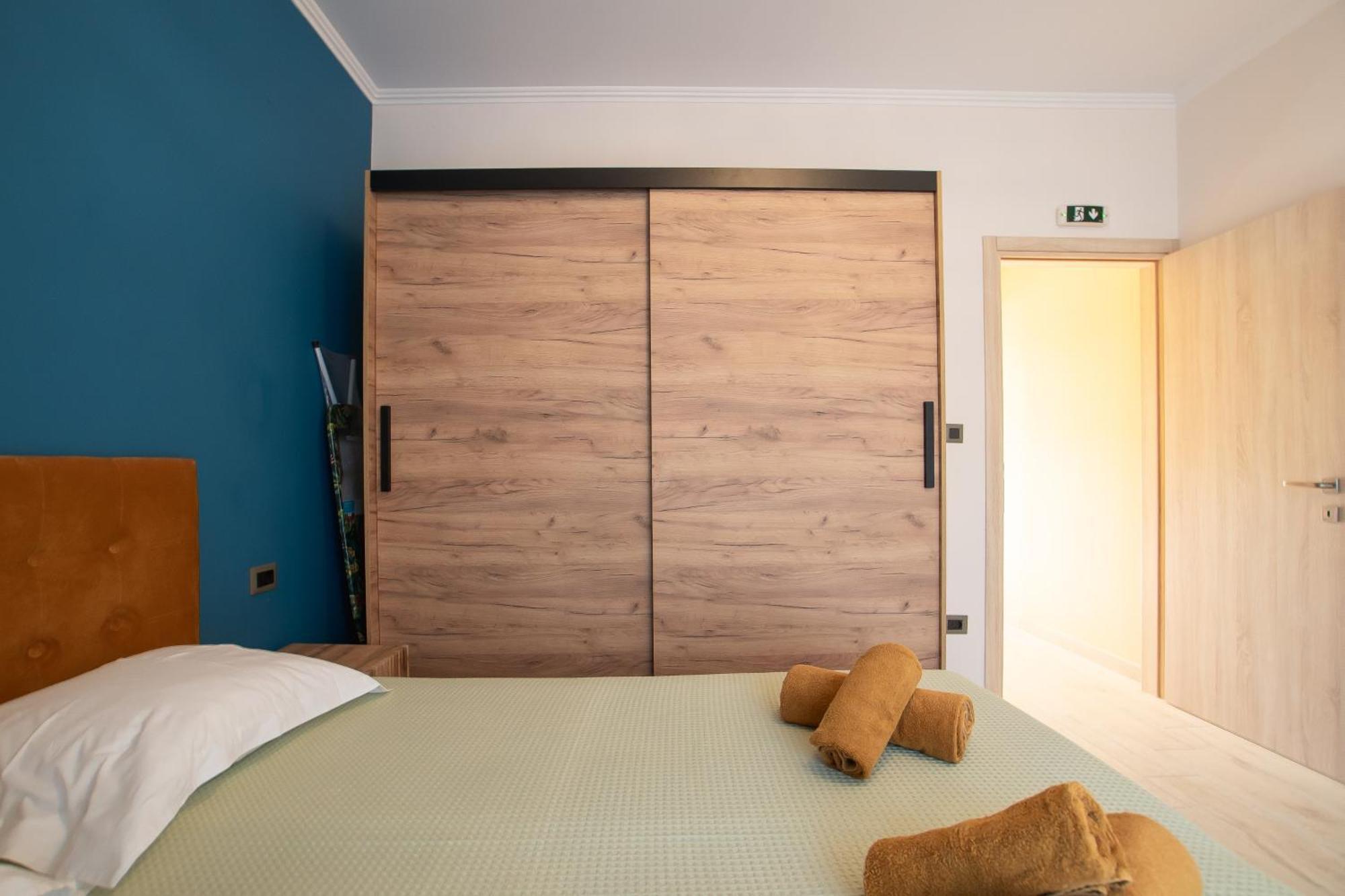Elegance Suites Plataria Luaran gambar