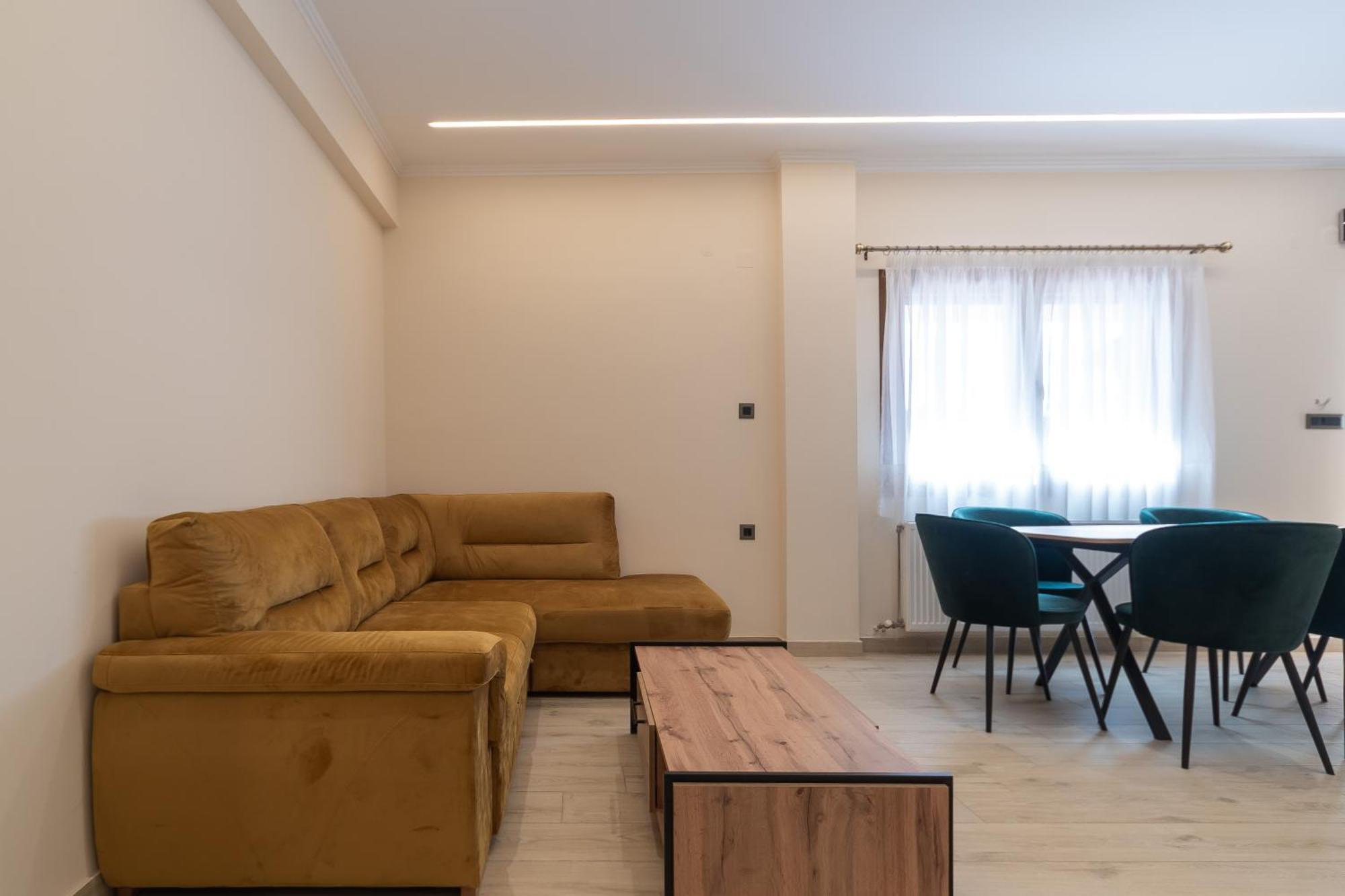 Elegance Suites Plataria Luaran gambar