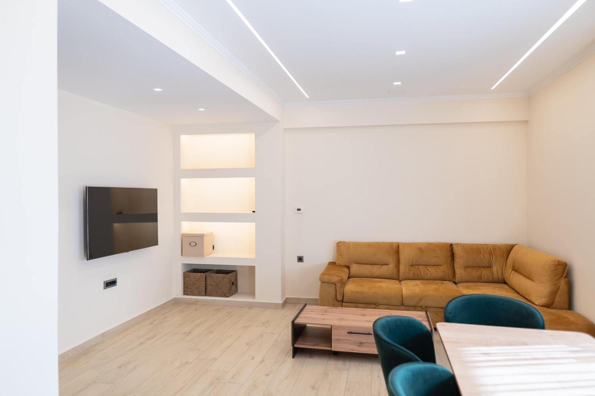 Elegance Suites Plataria Luaran gambar